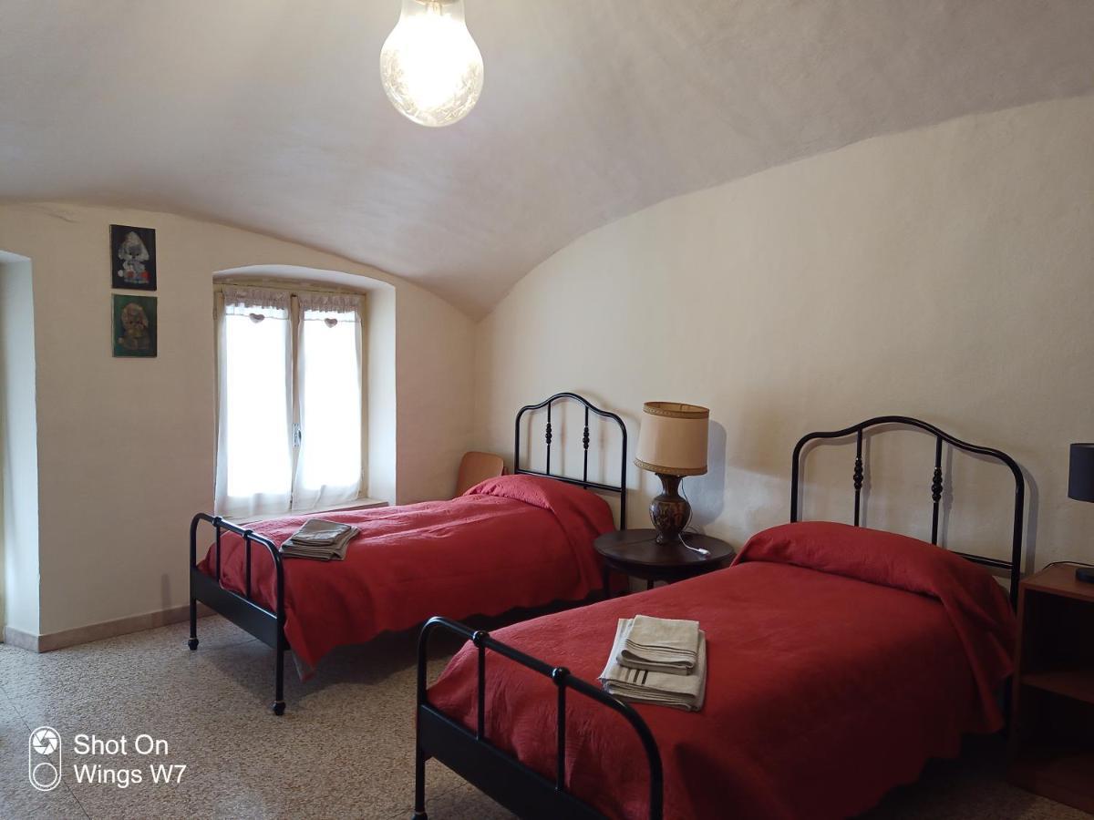 Beb Infamiglia Bed & Breakfast Cascinette Dış mekan fotoğraf