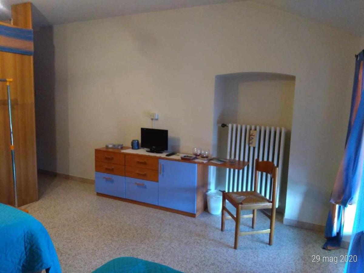 Beb Infamiglia Bed & Breakfast Cascinette Dış mekan fotoğraf