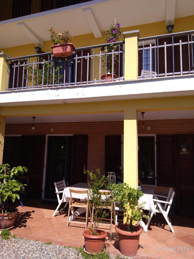 Beb Infamiglia Bed & Breakfast Cascinette Dış mekan fotoğraf