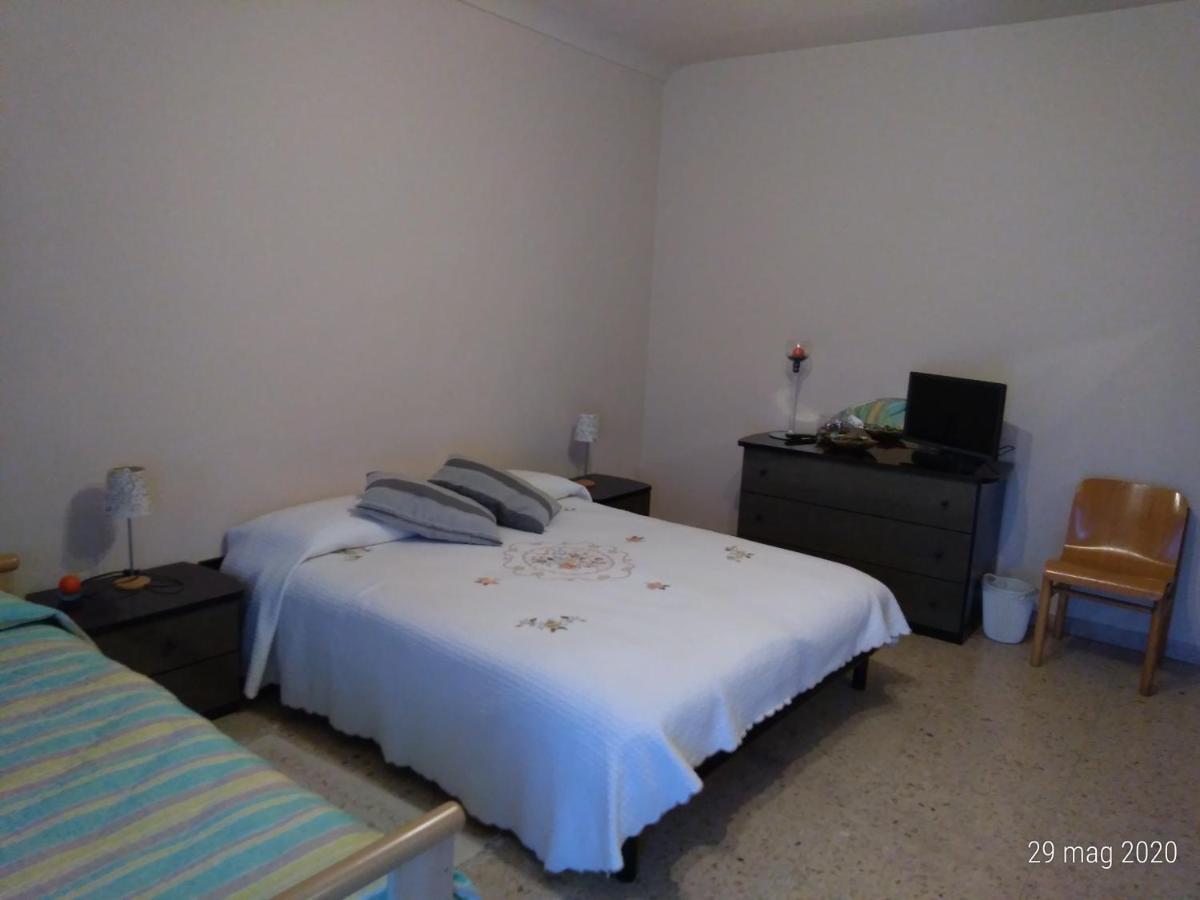 Beb Infamiglia Bed & Breakfast Cascinette Dış mekan fotoğraf